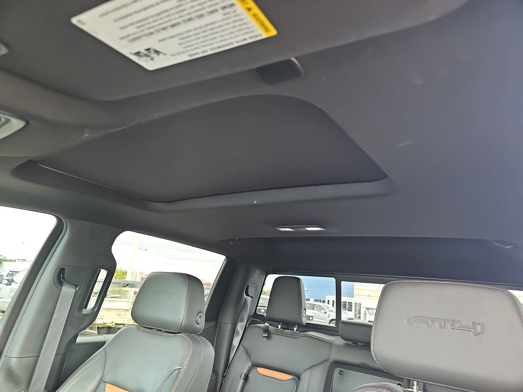 Used 2022 GMC Sierra 1500 AT4 w/ AT4 Premium Package AWD/4WD image 28