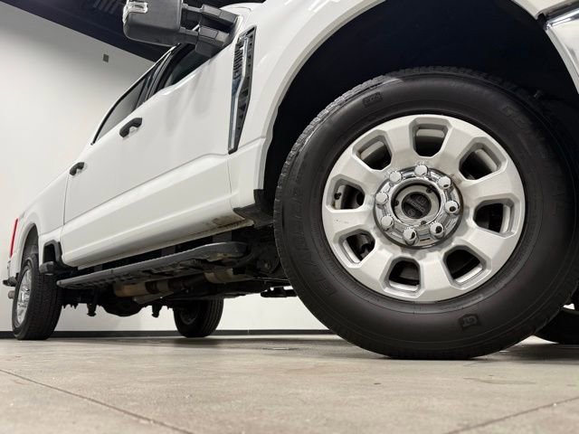 Certified 2024 Ford F250 XLT image 3