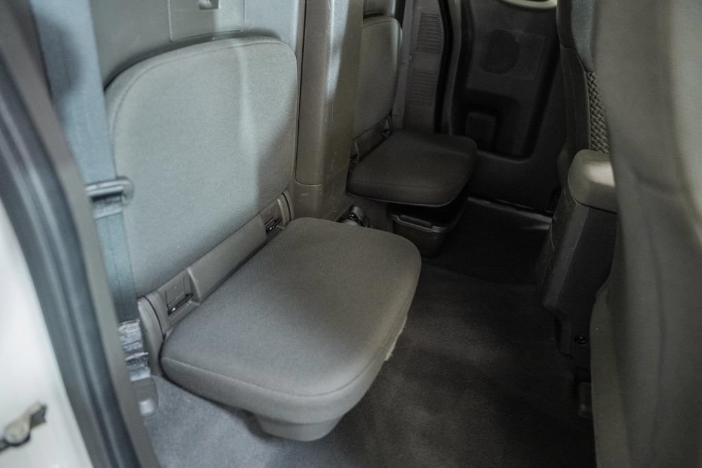 Used 2021 Nissan Frontier SV RWD image 30