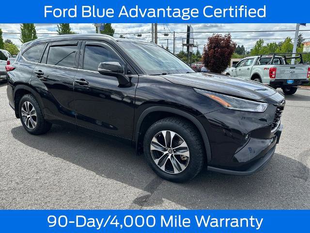 Used 2021 Toyota Highlander XLE AWD/4WD image 10
