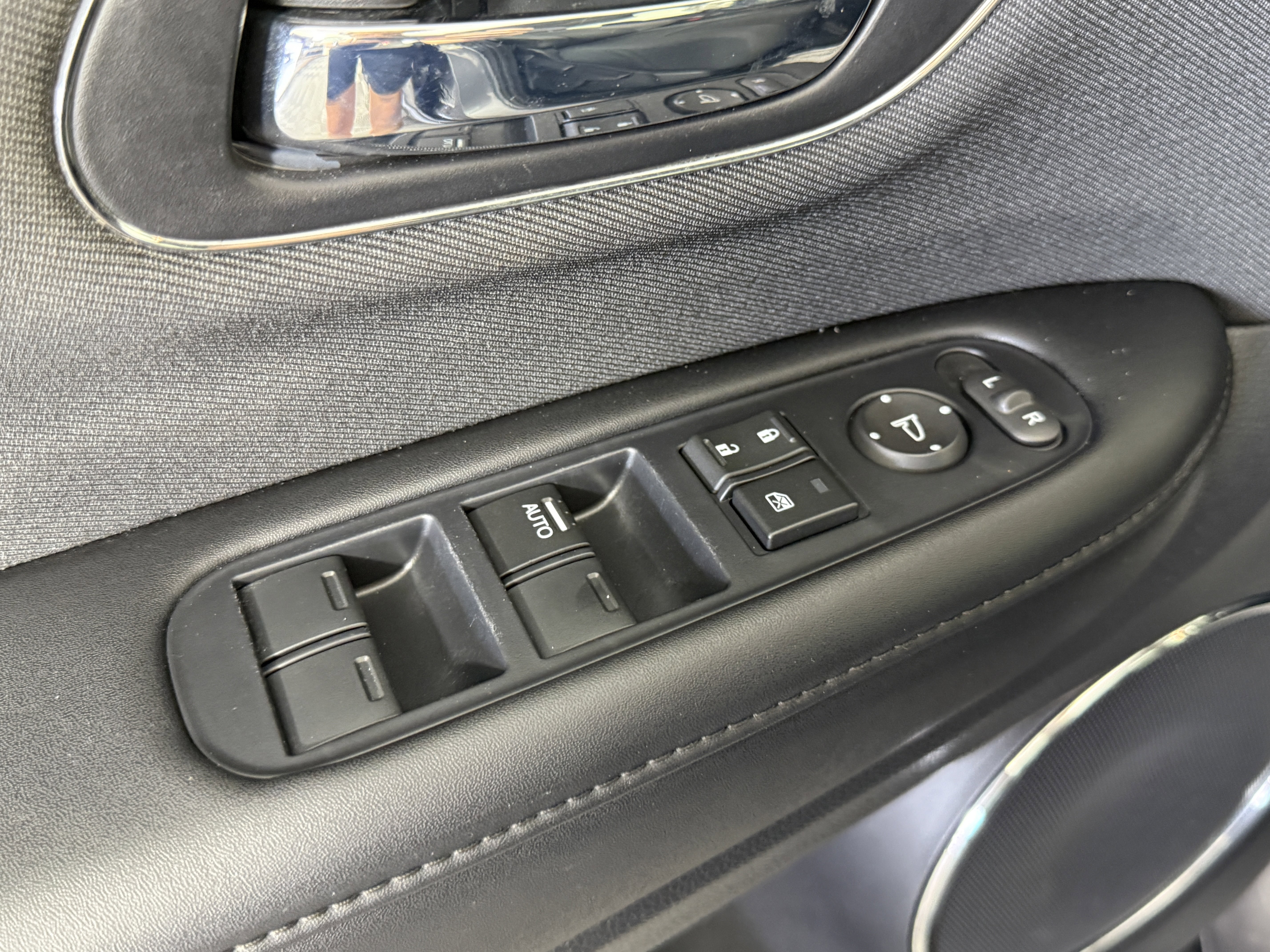 Used 2021 Honda HR-V EX image 16