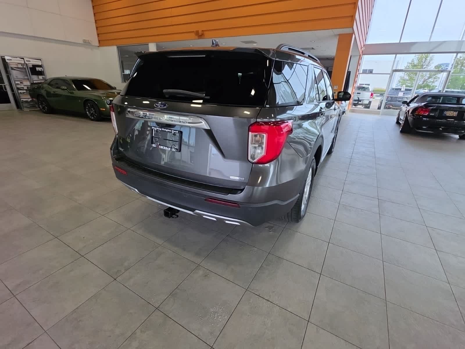 Certified 2020 Ford Explorer XLT w/ Equipment Group 202A AWD/4WD image 11