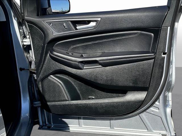 Certified 2024 Ford Edge Titanium AWD/4WD image 29