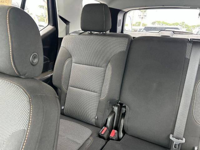 Used 2021 Chevrolet Traverse LS FWD image 12
