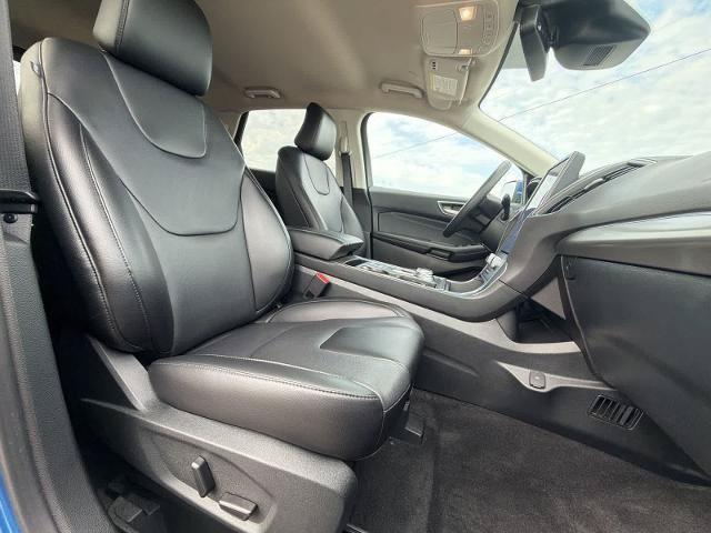 Certified 2022 Ford Edge Titanium AWD/4WD image 21