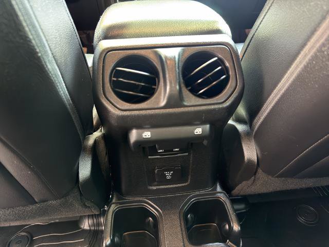 Used 2021 Jeep Wrangler Unlimited Sahara AWD/4WD image 36