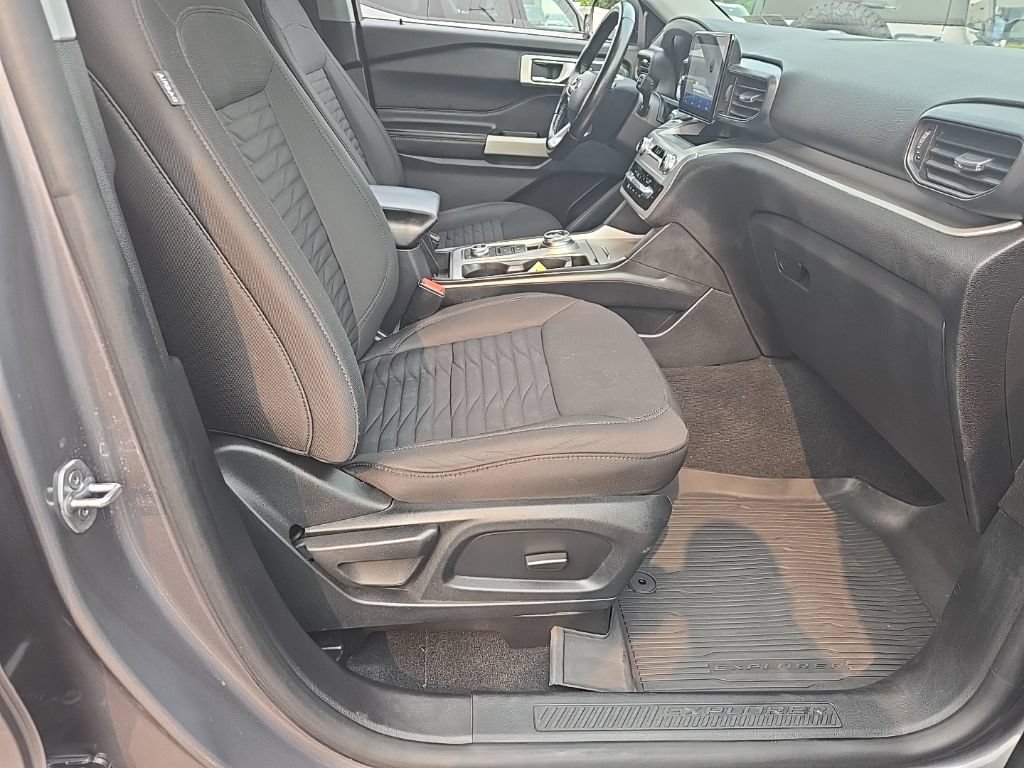 Certified 2021 Ford Explorer XLT AWD/4WD image 24