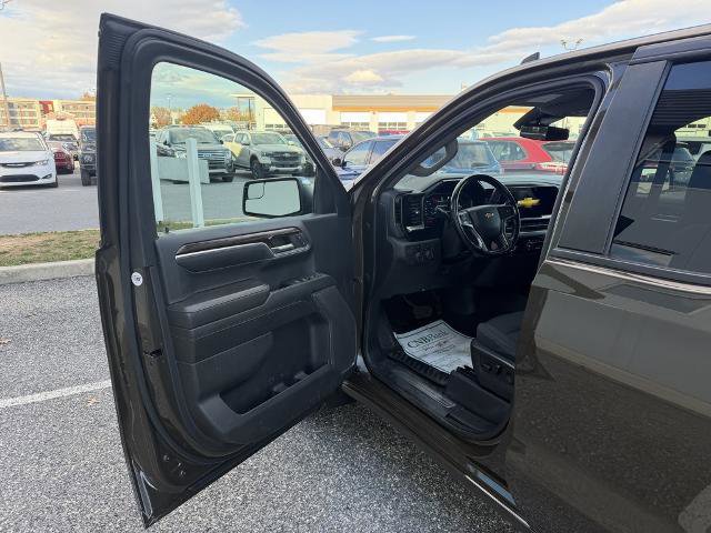 Used 2023 Chevrolet Silverado 1500 LT image 10