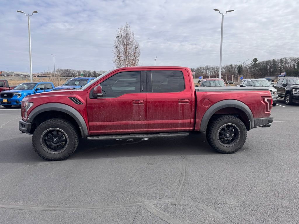 Certified 2018 Ford F150 Raptor w/ Equipment Group 802A Luxury image 4