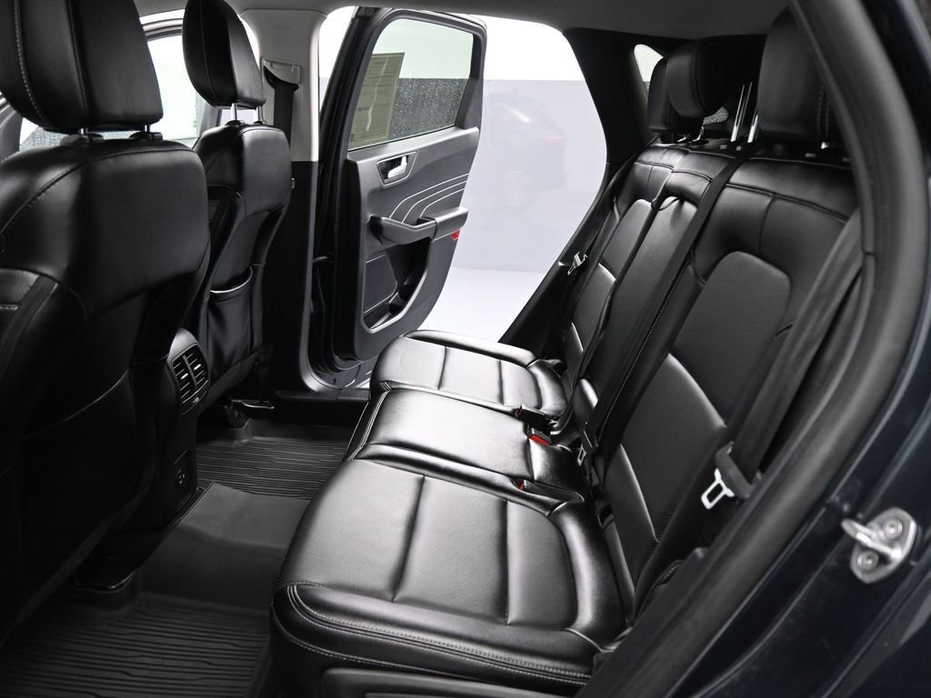 Certified 2022 Ford Escape SEL image 19