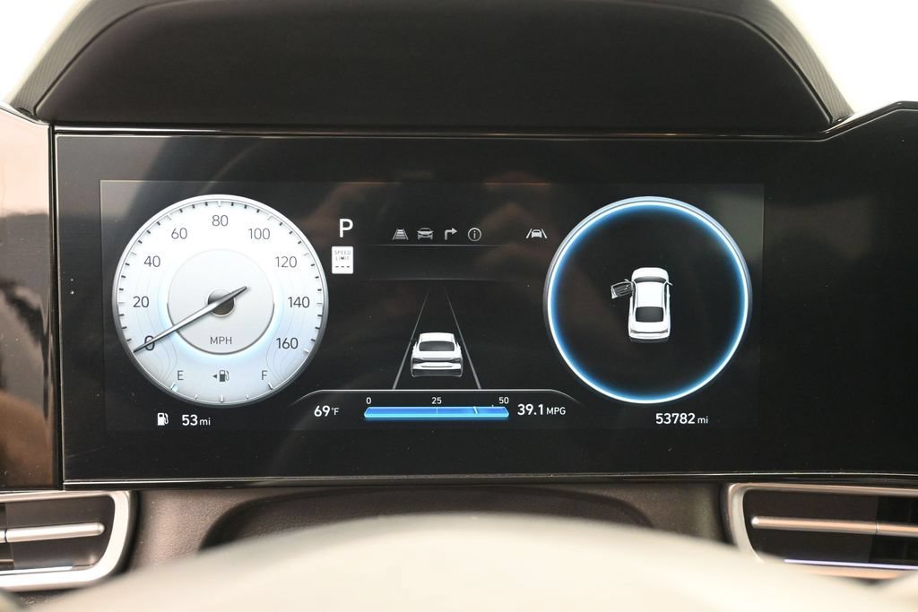 Used 2024 Hyundai Elantra SEL FWD image 10