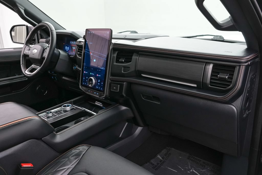 Certified 2024 Ford Expedition Platinum AWD/4WD image 31