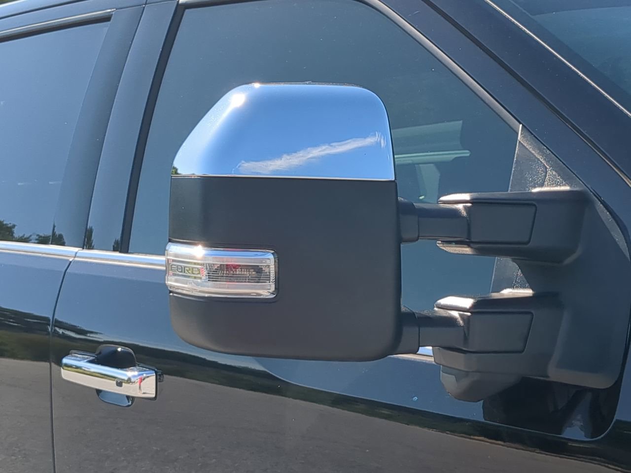 Certified 2024 Ford F350 Lariat w/ Lariat Ultimate Package AWD/4WD image 10