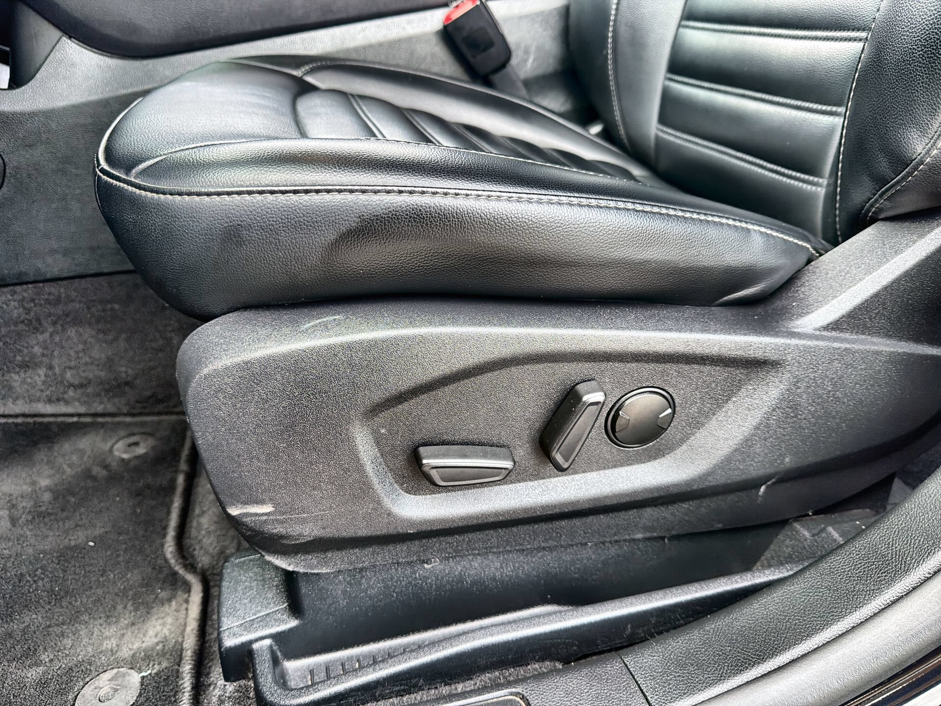 Certified 2024 Ford Edge SEL AWD/4WD image 12
