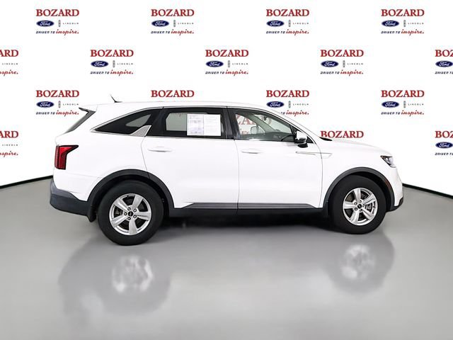Used 2022 Kia Sorento LX FWD image 9