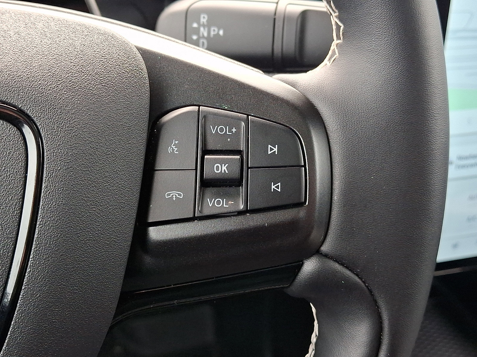 Certified 2025 Ford Mustang Mach-E GT image 28