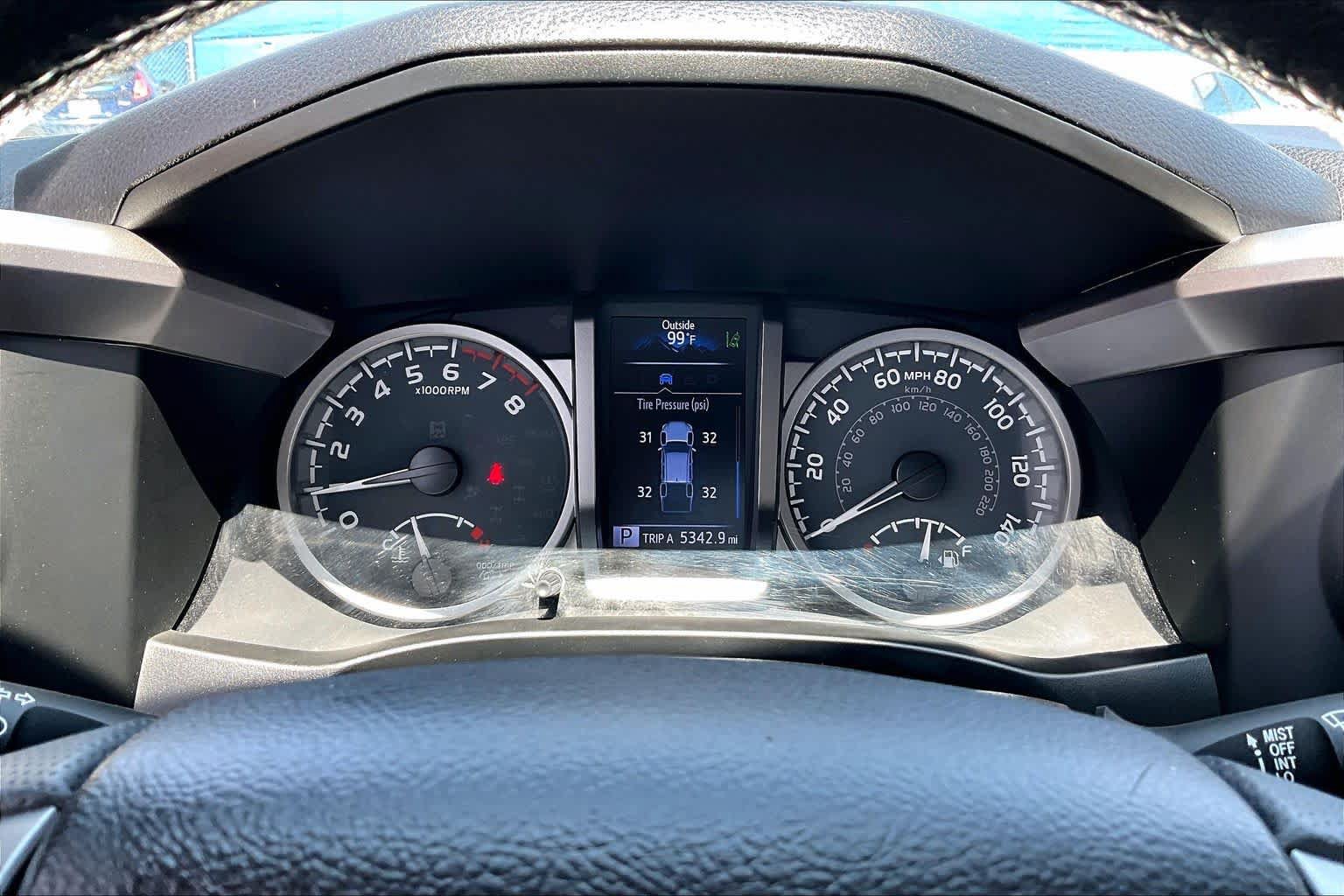 Used 2022 Toyota Tacoma SR5 RWD image 25