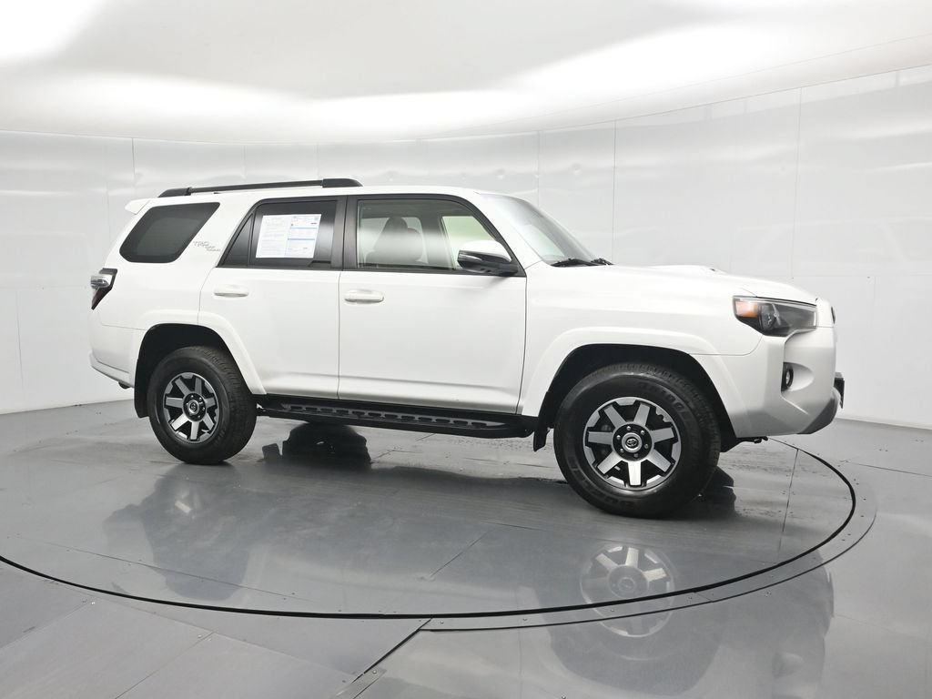 Used 2022 Toyota 4Runner TRD Off-Road Premium AWD/4WD image 25