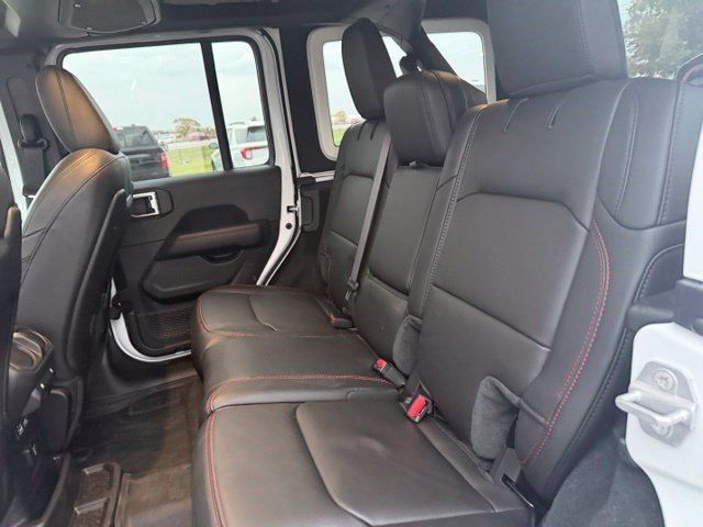Used 2026 Jeep Wrangler Unlimited Rubicon AWD/4WD image 39