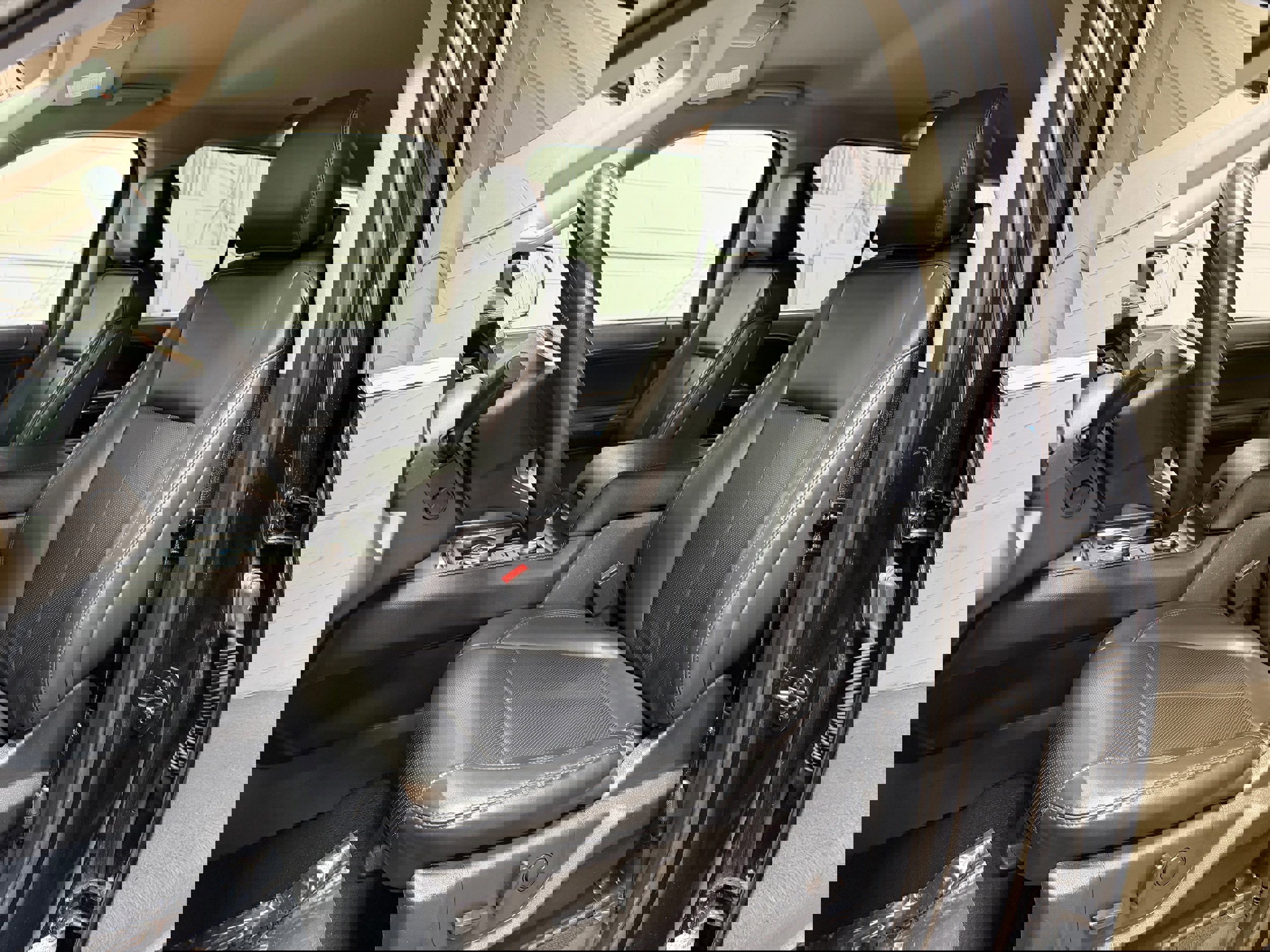 Certified 2024 Ford Expedition XLT image 13