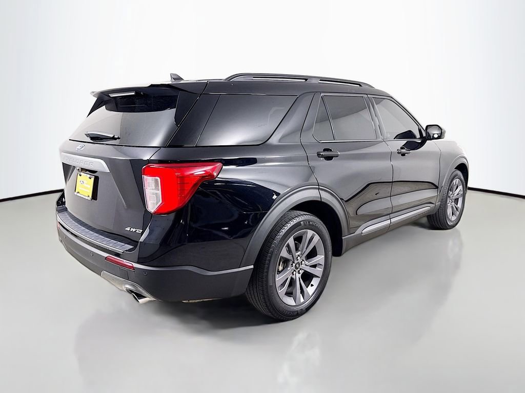 Certified 2023 Ford Explorer XLT w/ Equipment Group 202A image 12