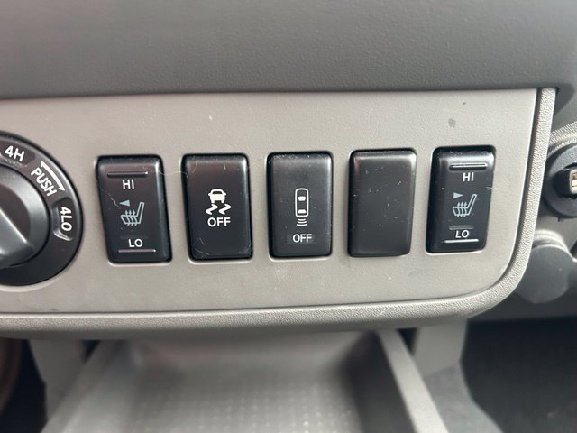 Used 2019 Nissan Frontier SL AWD/4WD image 34