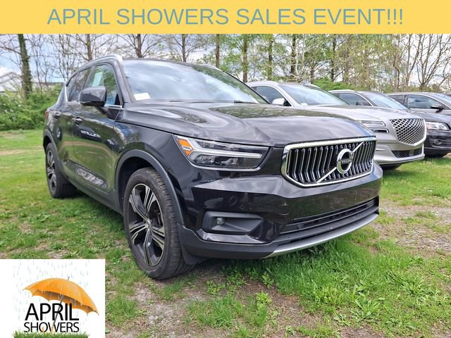 Used 2021 Volvo XC40 T5 Inscription w/ Climate Package