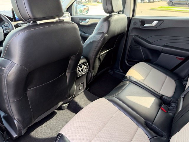 Certified 2022 Ford Escape Titanium w/ Titanium Premium Package FWD image 22