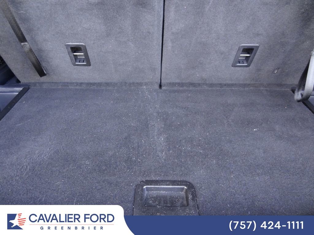 Certified 2025 Ford Explorer ST-Line AWD/4WD image 8