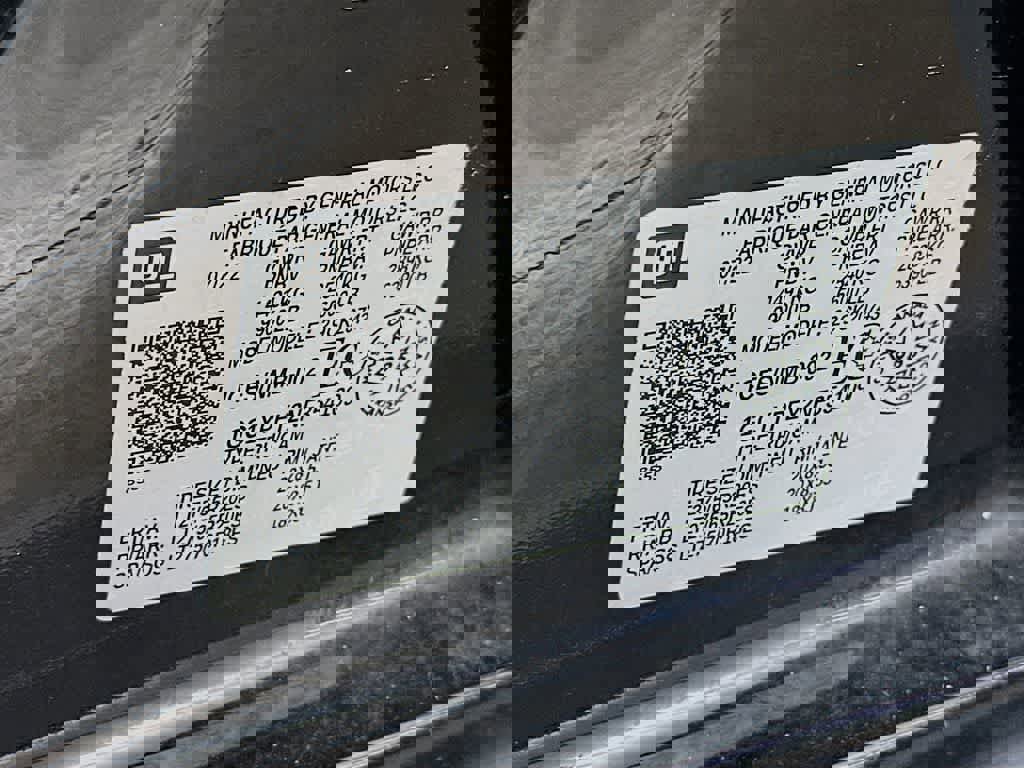 Used 2022 Chevrolet Silverado 2500 LTZ w/ LTZ Plus Package image 23