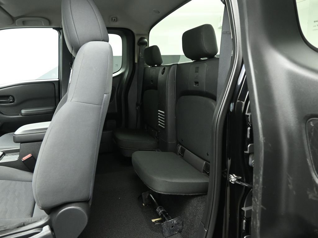 Used 2023 Nissan Frontier S w/ Technology Package image 41
