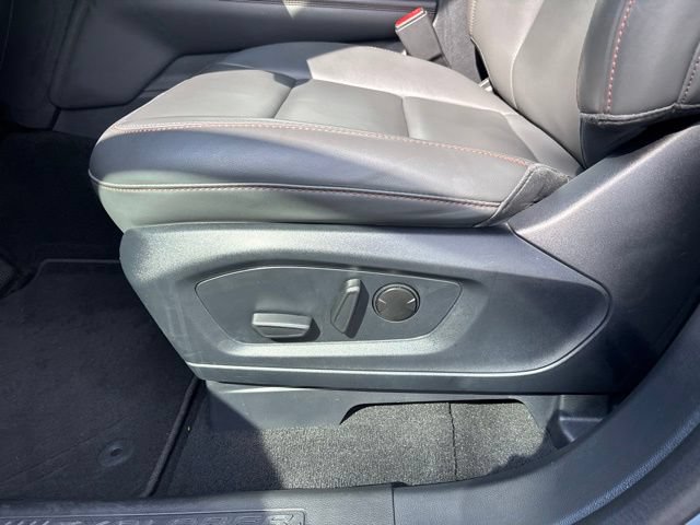 Certified 2025 Ford Explorer Active w/ Active Comfort Package AWD/4WD image 14