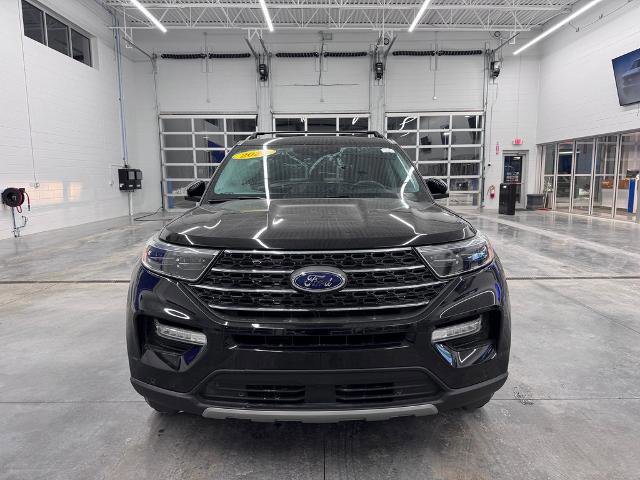 Certified 2023 Ford Explorer XLT w/ Equipment Group 202A image 8
