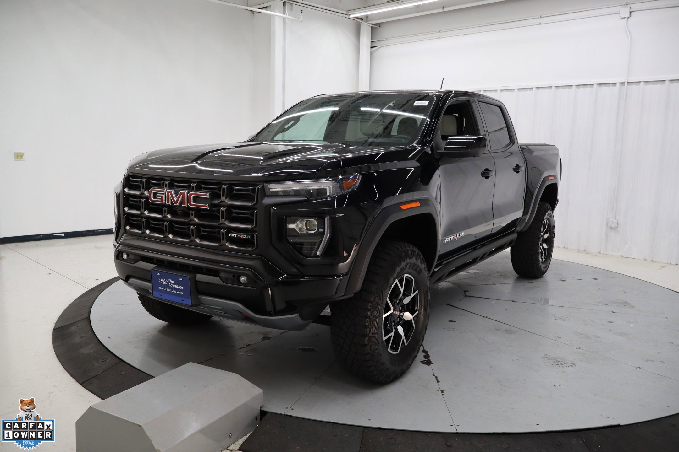 Used 2024 GMC Canyon AT4X AWD/4WD image 10