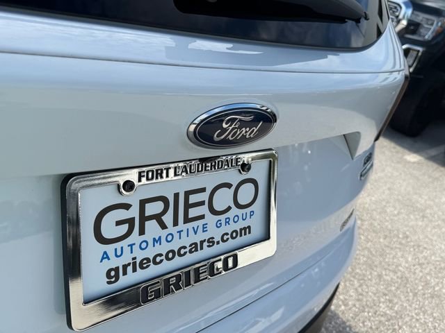 Certified 2019 Ford Escape SE FWD image 14