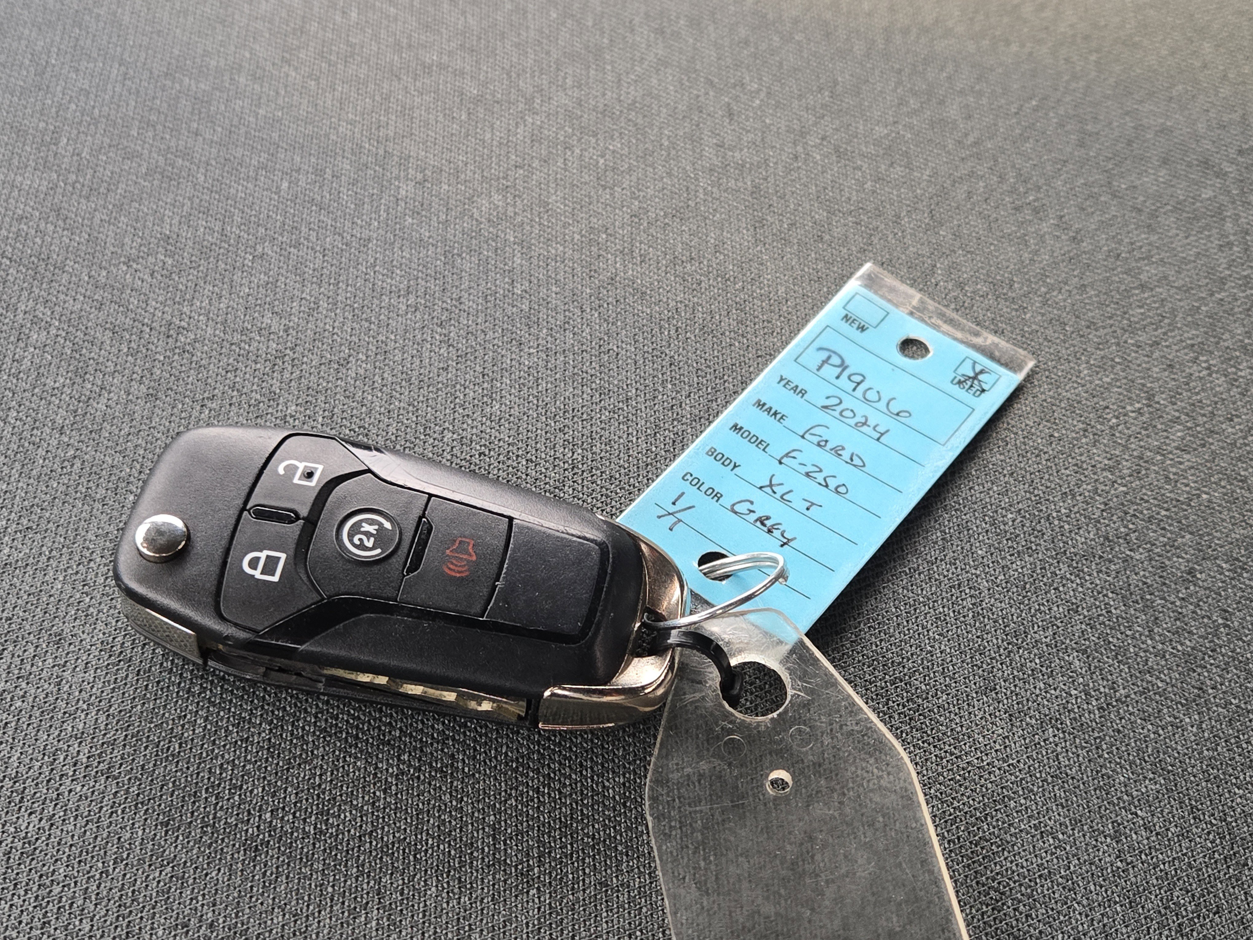 Certified 2024 Ford F350 XLT w/ 360-Degree Camera Package image 32