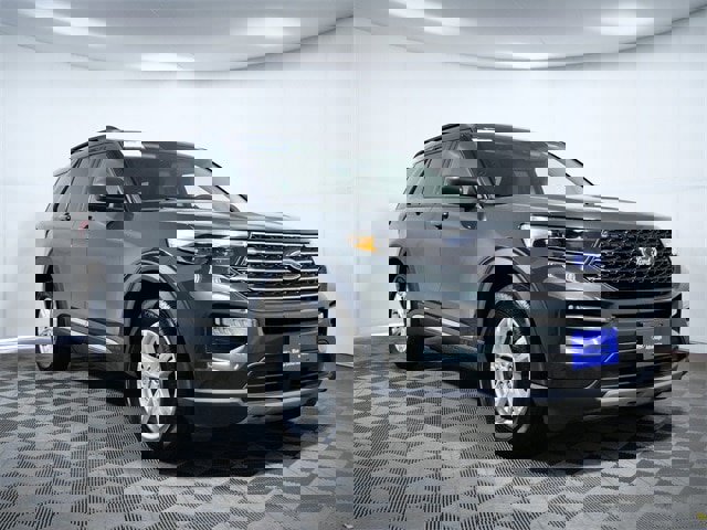 Certified 2023 Ford Explorer XLT w/ Equipment Group 202A