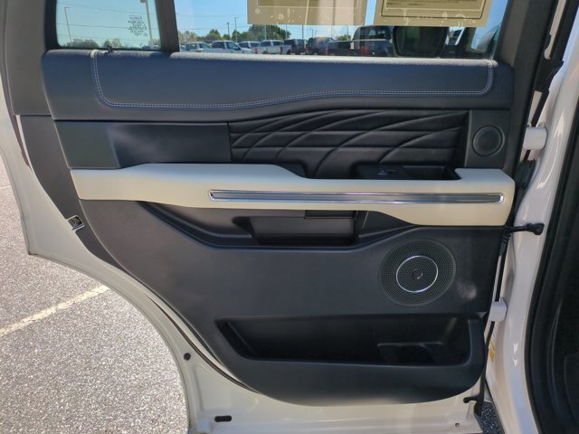 Certified 2019 Ford Expedition Platinum AWD/4WD image 30