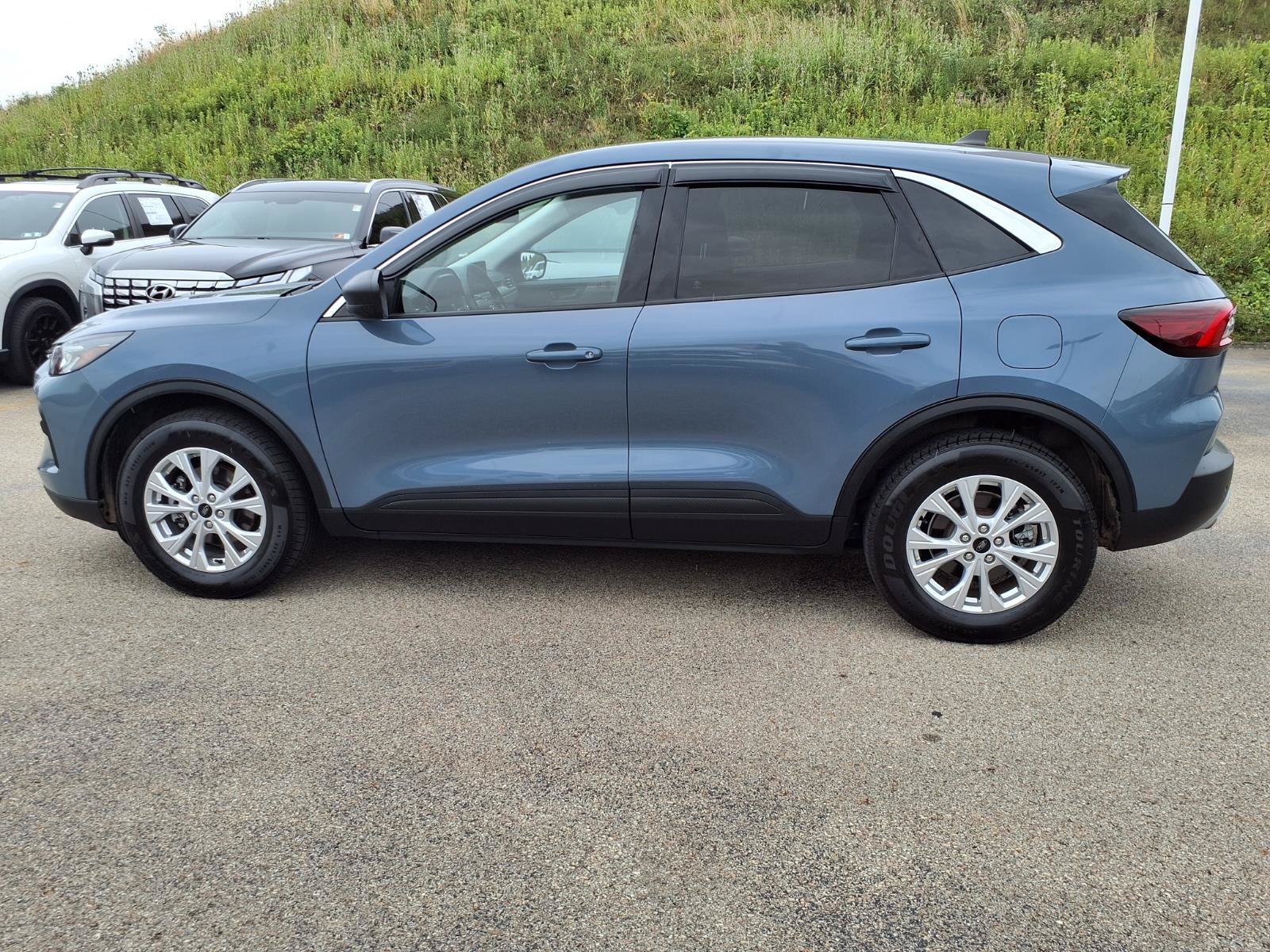 Certified 2023 Ford Escape Active AWD/4WD image 4