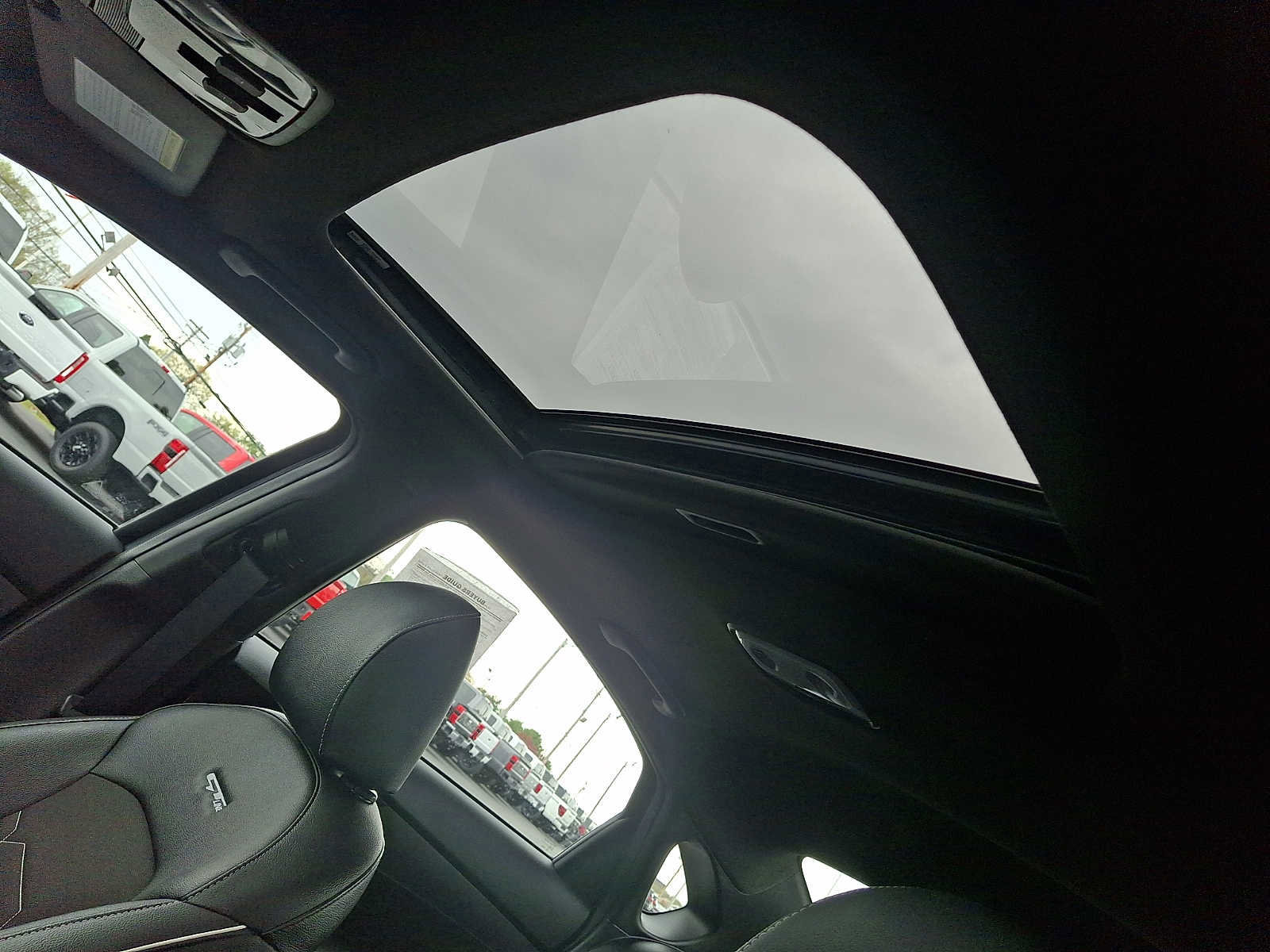 Used 2024 Kia Forte GT-Line w/ GT-Line Premium Package image 14