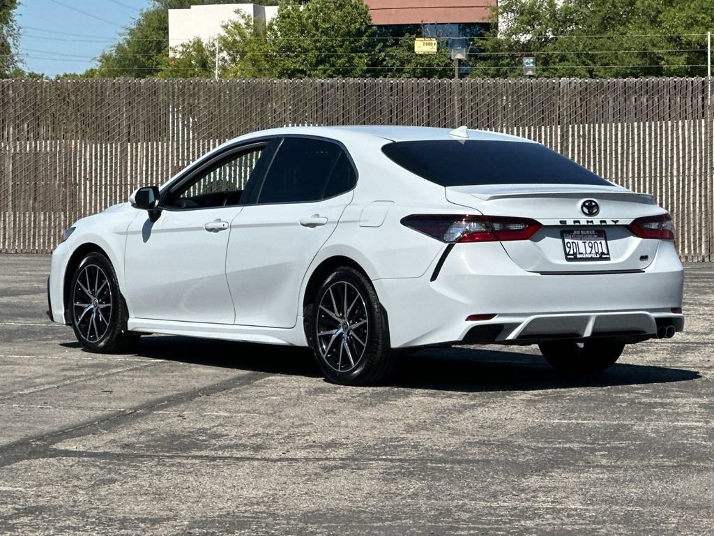 Used 2023 Toyota Camry SE w/ Protection Package (Q2) (TMS) FWD image 5