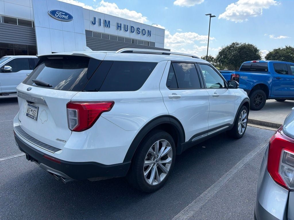 Certified 2022 Ford Explorer Platinum w/ Equipment Group 601A AWD/4WD image 14