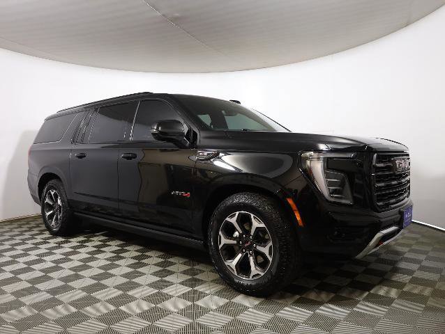 Used 2025 GMC Yukon XL AT4 Ultimate image 5