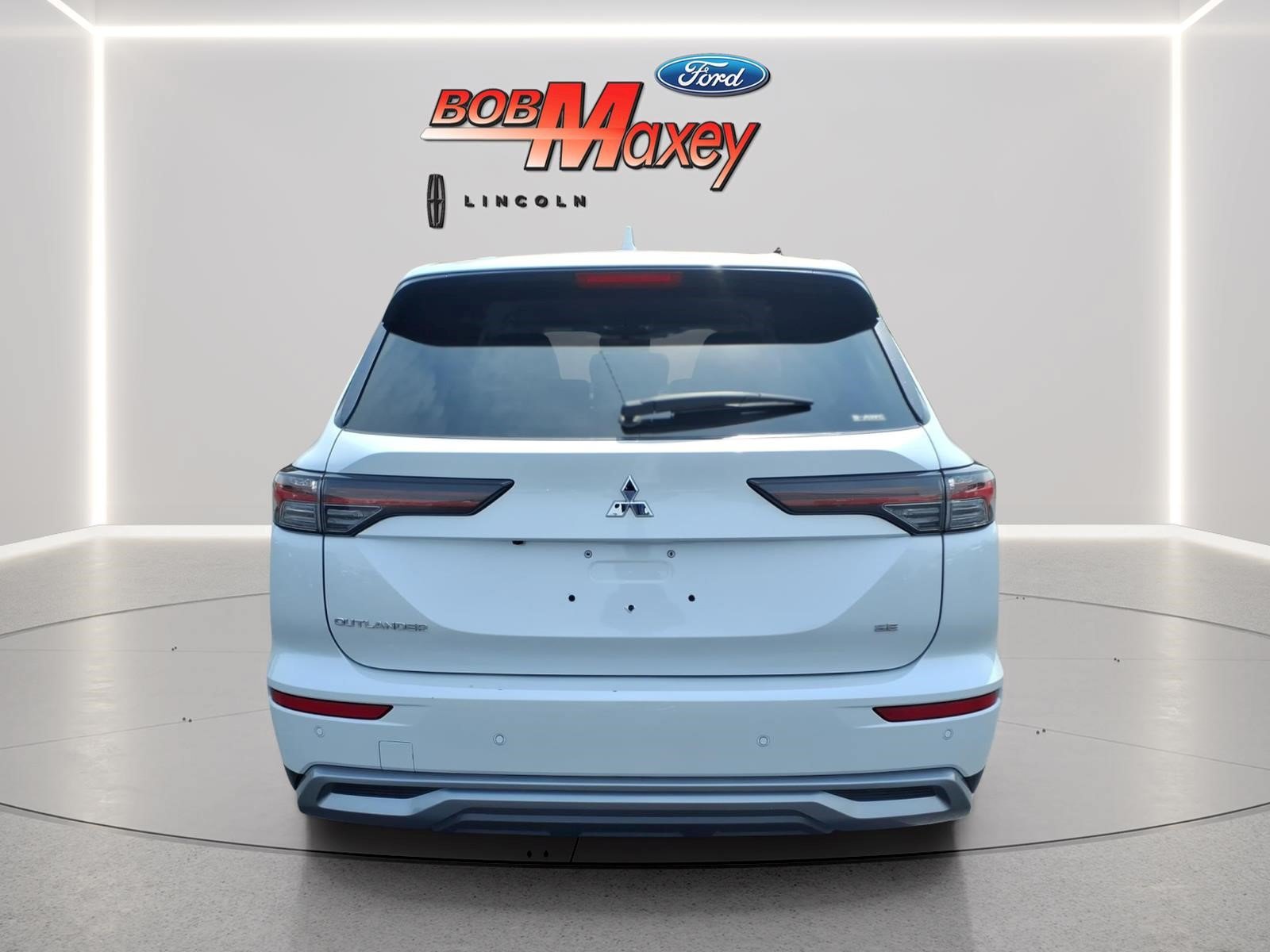 Used 2025 Mitsubishi Outlander SE AWD/4WD image 5