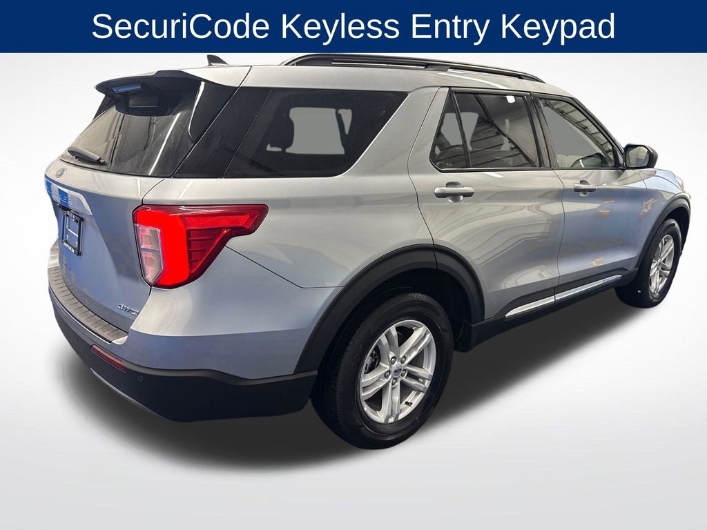 Certified 2022 Ford Explorer XLT w/ Equipment Group 202A AWD/4WD image 5