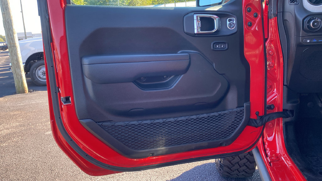 Used 2025 Jeep Wrangler Unlimited Sport S 4xe AWD/4WD image 17