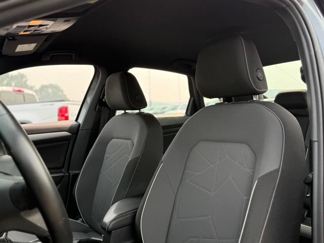 Used 2025 Volkswagen Jetta Sport FWD image 7