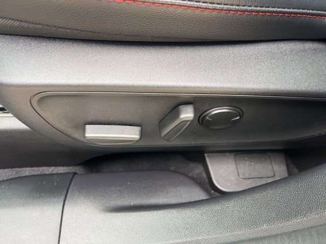 Certified 2022 Ford Escape SEL w/ SEL Stealth AWD Package image 41