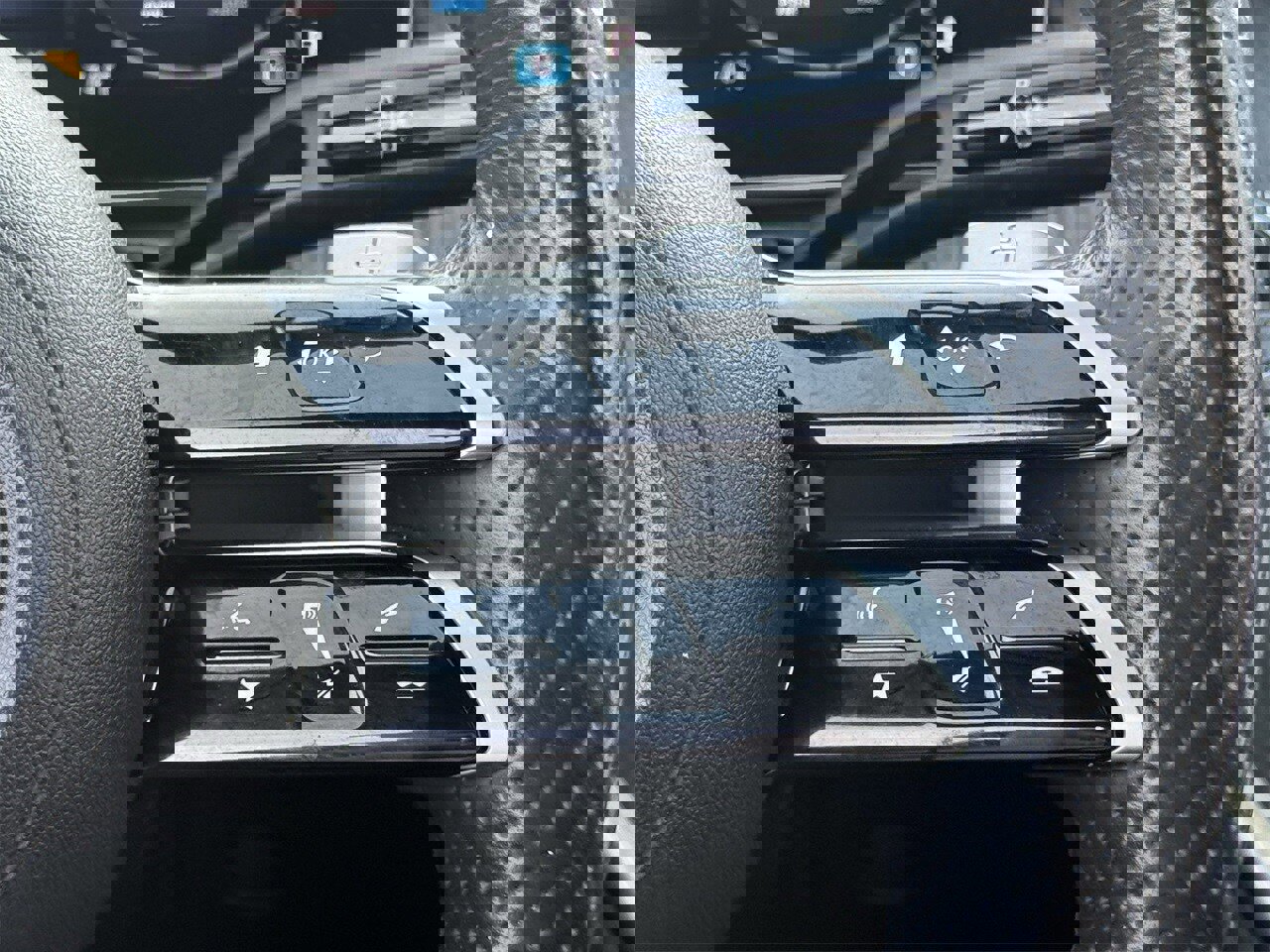 Used 2023 Mercedes-Benz C 300 Sedan image 14