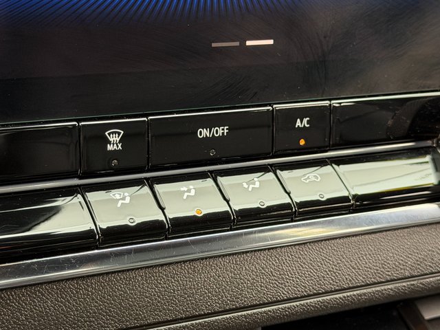 Used 2023 Chevrolet Colorado Trail Boss AWD/4WD image 22